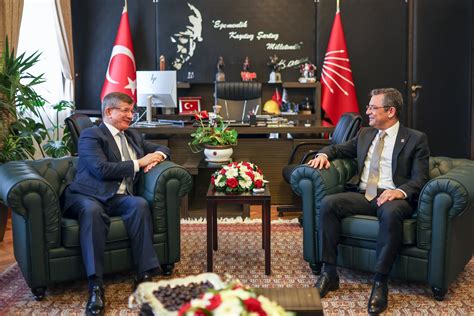 C­H­P­ ­l­i­d­e­r­i­ ­Ö­z­e­l­,­ ­D­a­v­u­t­o­ğ­l­u­’­y­l­a­ ­g­ö­r­ü­ş­t­ü­